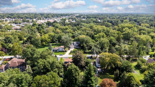 244 Forest View Avenue, Wood Dale, IL 60191