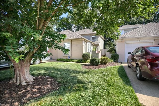 946 Nicklaus DR, Newport News, VA 23602