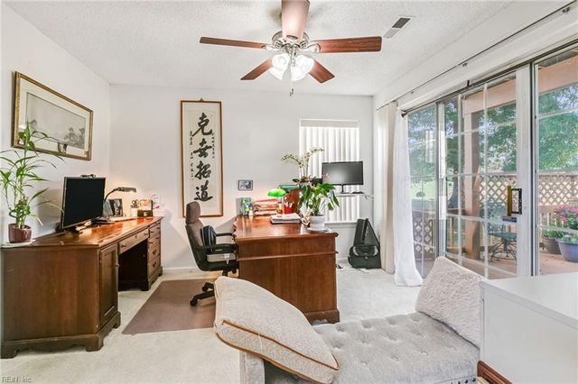 946 Nicklaus DR, Newport News, VA 23602