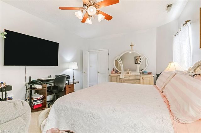 946 Nicklaus DR, Newport News, VA 23602