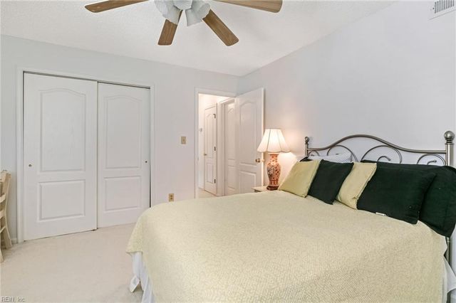 946 Nicklaus DR, Newport News, VA 23602