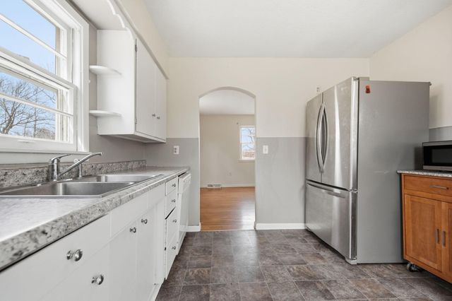 2099 317th Avenue NE, Cambridge, MN 55008