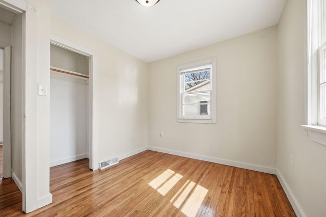 2099 317th Avenue NE, Cambridge, MN 55008