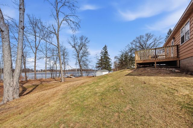 2099 317th Avenue NE, Cambridge, MN 55008