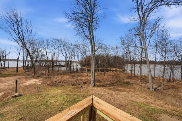 2099 317th Avenue NE, Cambridge, MN 55008