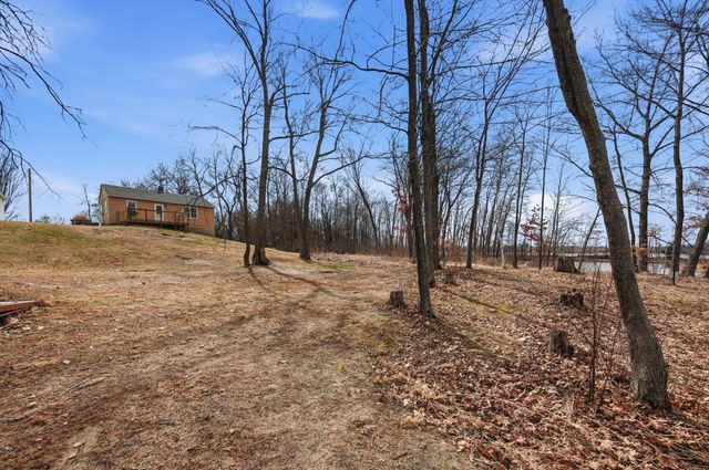 2099 317th Avenue NE, Cambridge, MN 55008