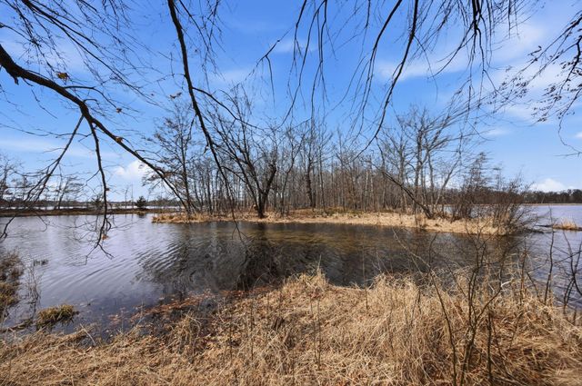 2099 317th Avenue NE, Cambridge, MN 55008