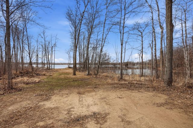 2099 317th Avenue NE, Cambridge, MN 55008