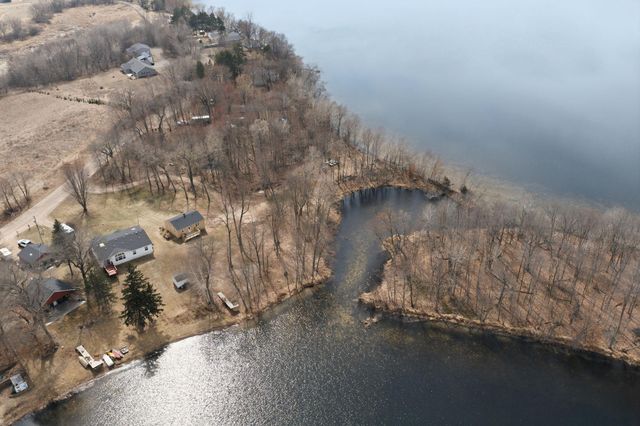 2099 317th Avenue NE, Cambridge, MN 55008