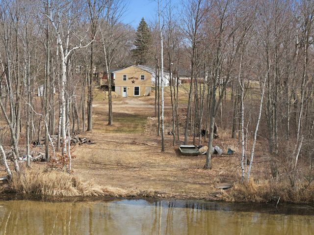 2099 317th Avenue NE, Cambridge, MN 55008