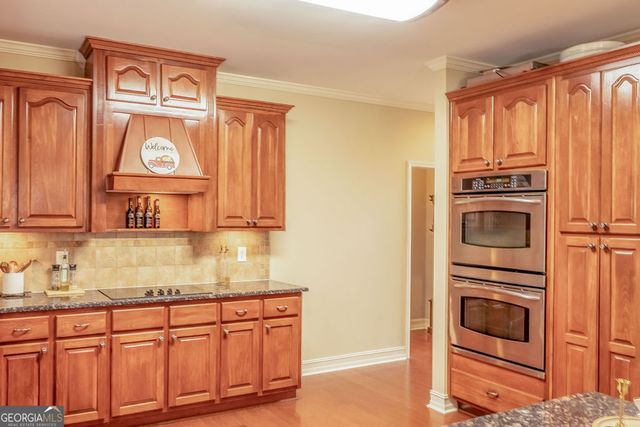 209 Suffolk Way, Mcdonough, GA 30252