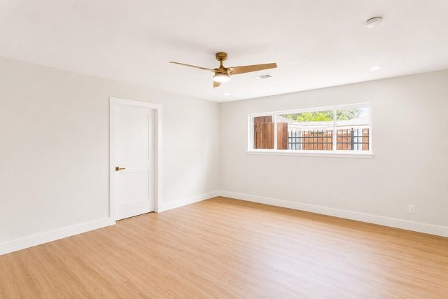 5646 Indigo Street, Houston, TX 77096