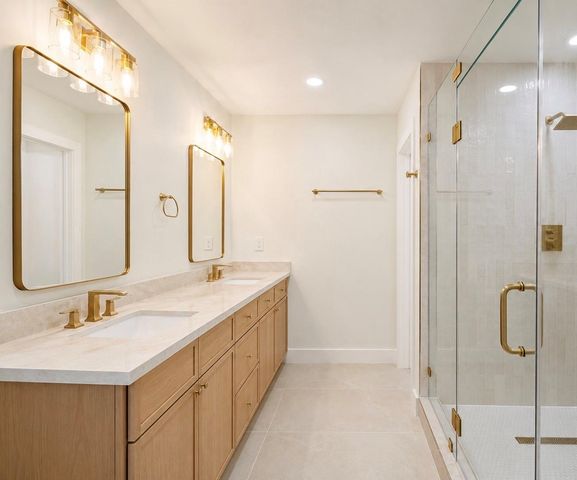 5646 Indigo Street, Houston, TX 77096