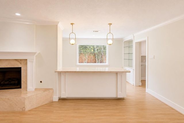 5646 Indigo Street, Houston, TX 77096