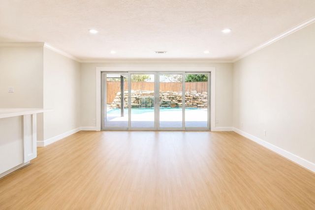5646 Indigo Street, Houston, TX 77096