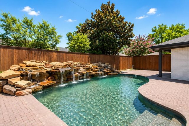 5646 Indigo Street, Houston, TX 77096