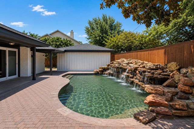 5646 Indigo Street, Houston, TX 77096