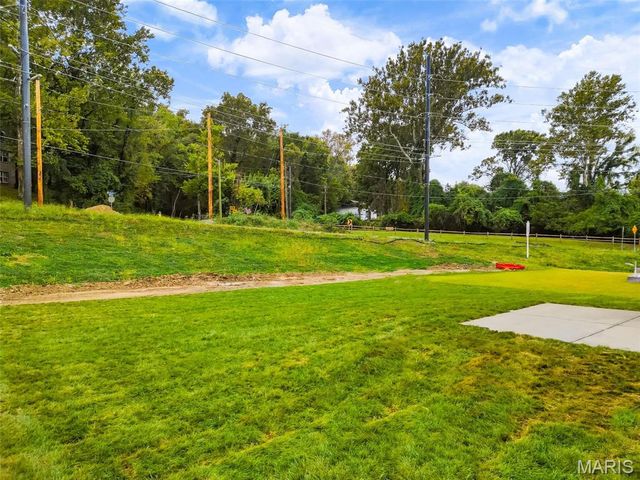 8 Shady Elm Court, St Charles, MO 63301
