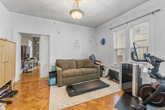 9 Dartmouth St, Somerville, MA 02145