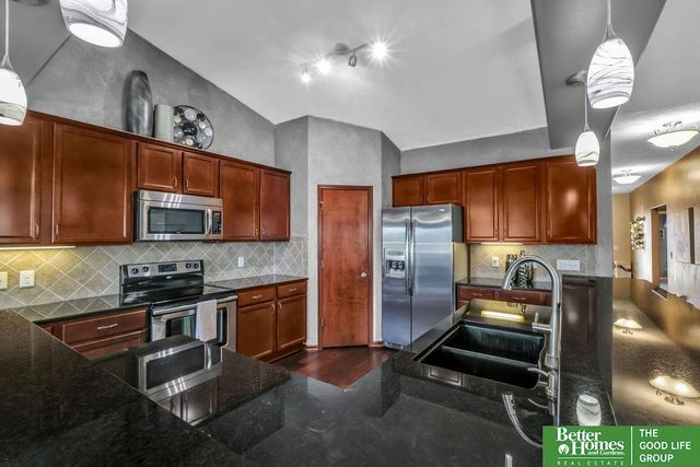 19302 G Street, Omaha, NE 68135