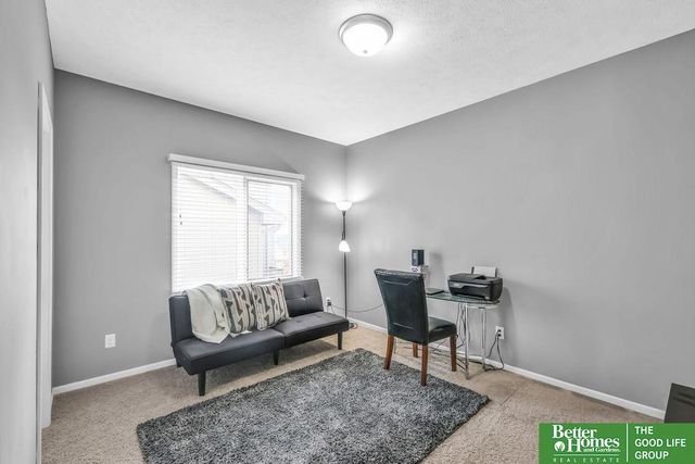 19302 G Street, Omaha, NE 68135