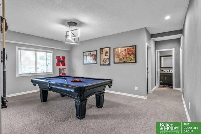 19302 G Street, Omaha, NE 68135