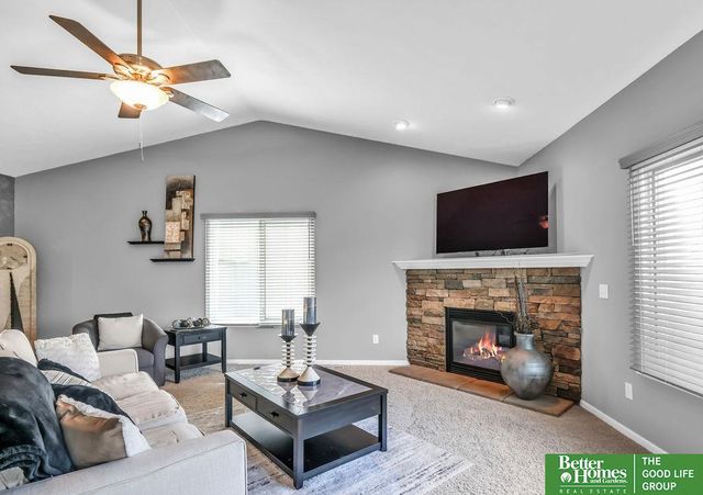 19302 G Street, Omaha, NE 68135