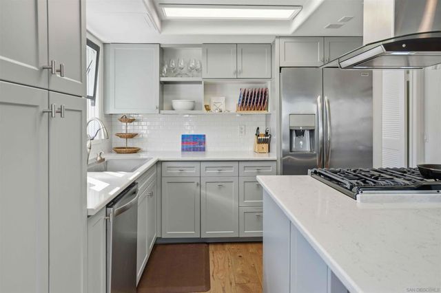 1210 7th Street, Coronado, CA 92118