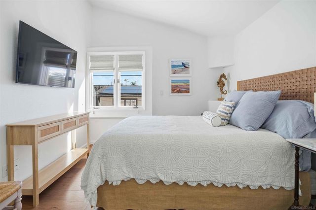 1210 7th Street, Coronado, CA 92118