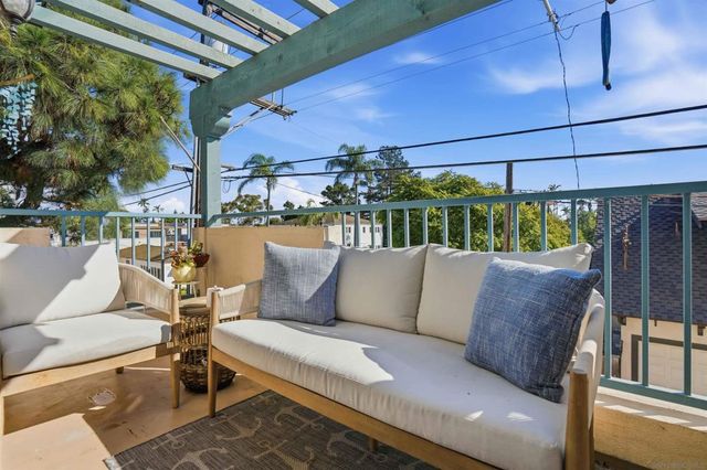 1210 7th Street, Coronado, CA 92118