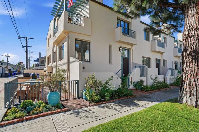 1210 7th Street, Coronado, CA 92118