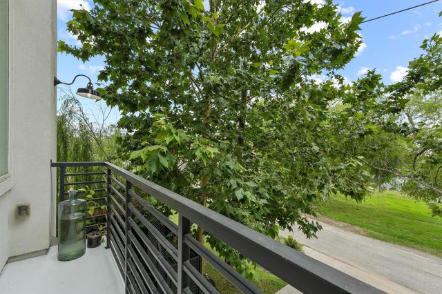 3205 Baron Street, Houston, TX 77020