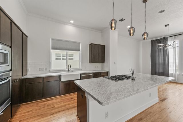 3205 Baron Street, Houston, TX 77020