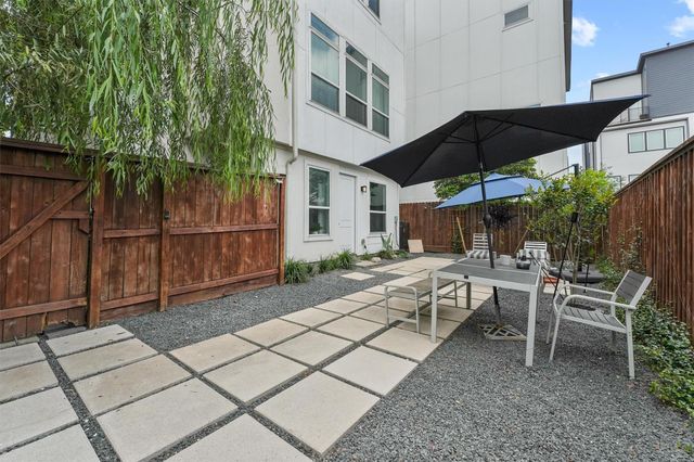 3205 Baron Street, Houston, TX 77020