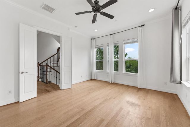 3205 Baron Street, Houston, TX 77020