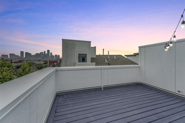 3205 Baron Street, Houston, TX 77020