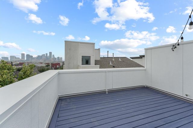 3205 Baron Street, Houston, TX 77020