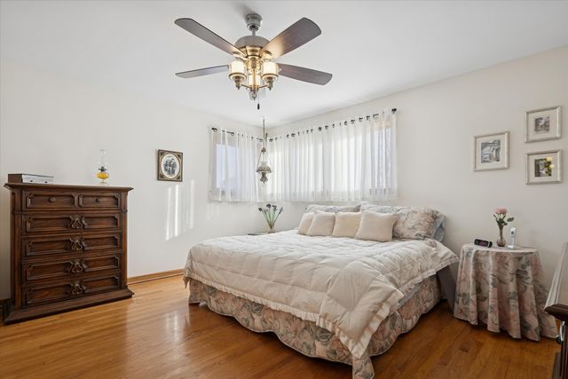 1603 Ashton Court, Wheaton, IL 60187