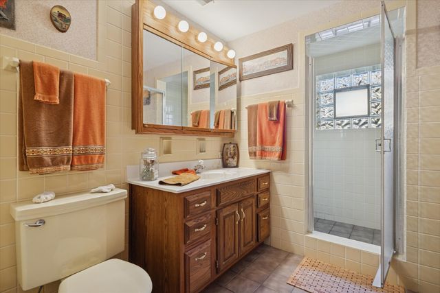 1603 Ashton Court, Wheaton, IL 60187