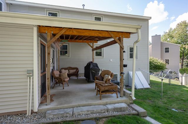 20 Cobble Hill Road, Nashua, NH 03062