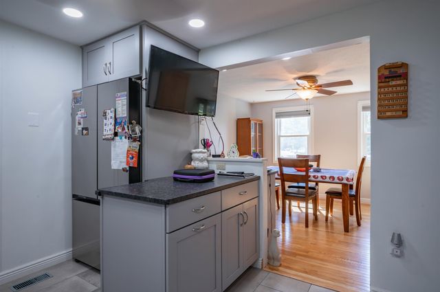 20 Cobble Hill Road, Nashua, NH 03062