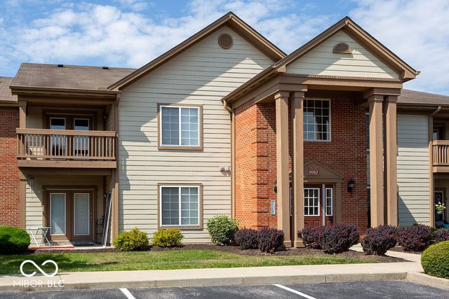 8910 Hunters Creek Drive 205, Indianapolis, IN 46227