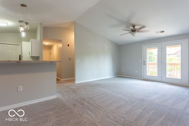 8910 Hunters Creek Drive 205, Indianapolis, IN 46227