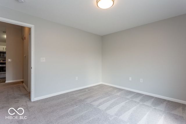 8910 Hunters Creek Drive 205, Indianapolis, IN 46227