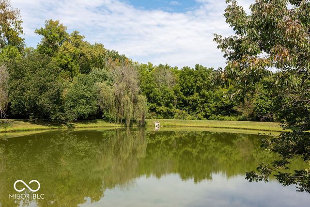 8910 Hunters Creek Drive 205, Indianapolis, IN 46227