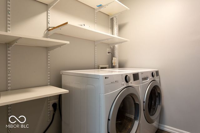 8910 Hunters Creek Drive 205, Indianapolis, IN 46227