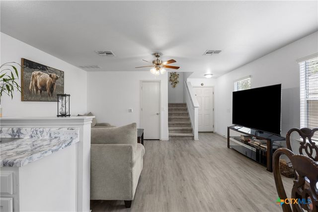 8710 Davis Oaks Trail, Austin, TX 78748