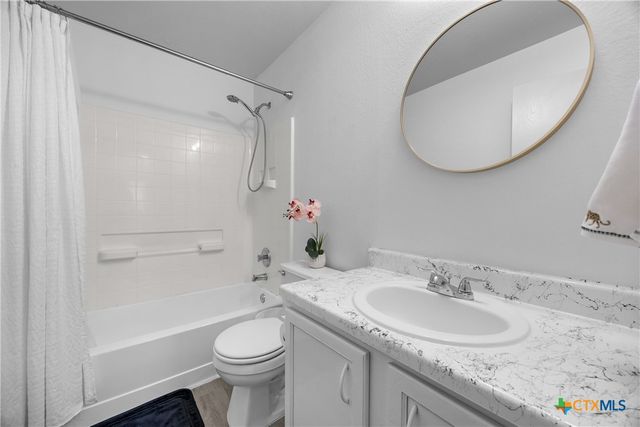 8710 Davis Oaks Trail, Austin, TX 78748
