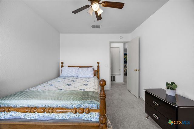 8710 Davis Oaks Trail, Austin, TX 78748