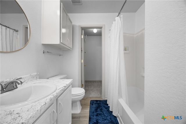8710 Davis Oaks Trail, Austin, TX 78748